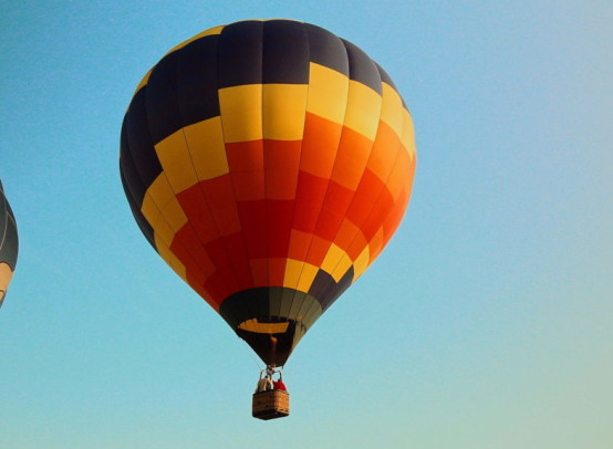 Полет на воздушном шаре: подарите незабываемое путешествие!