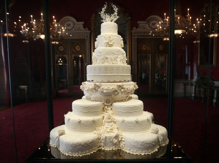 Самые дорогие и большие свадебные торты!